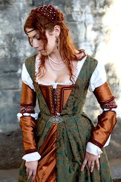 Gaun Abad Pertengahan, Fair Outfits, Fest Outfits, Medieval Costume, Medieval Dress, Medieval Clothing, Medieval Fashion, Old Fashion