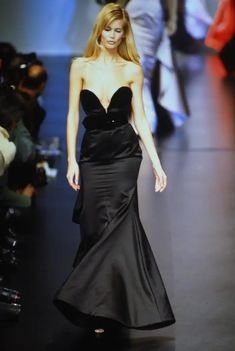 F/W 1995 Valentino Garavani Runway Black Satin Velvet Plunging Bust Gown For Sale at 1stDibs Valentino Evening Dress, Valentino Vintage Couture, Luxury Satin Strapless Evening Dress, Black Evening Gown With Boned Bodice, Black Gown With Boned Bodice For Evening, Formal Silk Strapless Gown, Evening Gown With Boned Bodice, Floor-length, Strapless Silk Gown For Formal Occasions, Strapless Satin Evening Gown