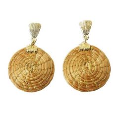 Medallions of Brazilian golden grass evoke the sun. By Wagner and Cassia the textured disks dance on brass earrings bathed in 18k gold. Gold Dangle Earrings For Summer, Yellow Round Earrings For Beach, Adjustable Gold Earrings For Summer, Gold Earrings For Summer, Natural Color Round Earrings For Pierced Ears, Natural Round Earrings, Yellow Gold Pierced Earrings For Beach, Yellow Gold Beach Earrings, Nickel Free Gold Earrings For Summer