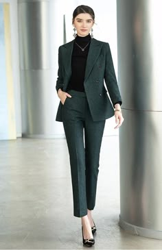 Crafted from wool and polyester materials, this classic olive green single-button pantsuit is the perfect addition to any wardrobe. The classic design will remain in style for years to come, making it an excellent investment. Cut for a flattering fit; this timeless look is suitable for any special occasion or professional event. Peak lapels; front button blazer V-Neck, Long sleeves; button cuffs. Structured shoulders. Chest welt pockets. Hip flap pockets Polyester 52% Wool 49% Other 5.2% Importe Olive Suit Women Outfit, Blazer For Women Formal, Formal Interview Outfit, Coat Suits For Women, Green Formal Outfit, Classic Suit For Women, Women’s Suits, Business Outfit Women, Blazer Looks For Women