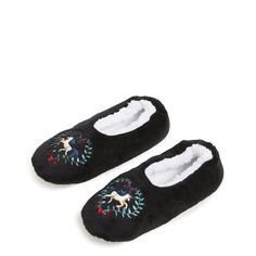 Nwt, Nor Listed On There But Is A Size Small Which Fits Sizes 5 And 6 In Women’s. Embroidered Design Smoke Free Home Fleece Slippers, Slip On Slippers, Cozy Life, Comfortable Slippers, Fur Shoes, Slippers Women, Slippers Cozy, Take A Walk, Embroidered Details