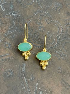 21 ct gold plated brass. Aqua Chalcedony  semi-precious stone earrings length - appx  2,0cmｘ1,5cm Designed by our Turkish designer. Handcrafted with great care. Gold Faceted Drop Earrings, Gold Faceted Brass Earrings, Faceted Brass Drop Earrings, Turkish Earrings, Gemstone Earrings Dangle, Ottoman Styling, Chalcedony Earrings, Turkish Jewelry, Aqua Chalcedony