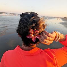 Clip up your salty beach waves with our beautiful and fun plumeria claw hair clip. Keep your hair in place with ease after a day of surfing in the ocean. The perfect accessory for any beach lover! Especially those who love to put flowers in their hair! Claw Hair Clip, Claw Hair Clips, Wave Art, Beach Lover, Anklet Bracelet, In The Ocean, Beach Lovers, Anklet Jewelry, Beach Waves