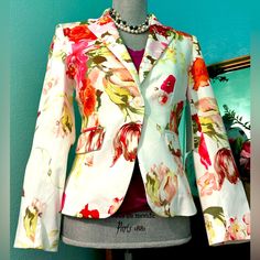 Nwt Boston Proper Floral Jacket. This Beautiful Jacket Whether Worn With Jeans, Faux Leather Or Wide Leg Flowing Pants, Or A Skirt, Will Be All You Need. Single Front Button, Lined Throughout, 2 Front Pockets With Piped Detail. Perfect For A Wedding, Date Night Or Any Special Occasion. In Perfect Condition. No Tears, Rips Or Stains. From Smoke Free, Pet Free Home. Measurements: 16” Pit To Pit 23” In Length 21” From High Point Of Shoulder Flowing Pants, Floral Jacket, Boston Proper, Wedding Date, High Point, Blazer Suit, A Wedding, Date Night, Boston