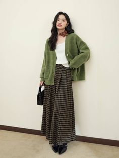 ❤ Item Size (cm)     Size Outseam length Hem size Waist Hips   S 88 121 67 125   M 89.5 123 70 128   L 91 125 73 131     ❤ Commodity Details     Brand KUOSE   SPU KSF2408003   Color PLAID   Size S,M,L   Material FABRIC: 63.9%POLYESTER 34.5%VISCOSE 1.6%SPANDEX   Stretch Slightly Stretchable   Thickness Routine Winter Library Outfit, Plaid Wool Skirt Outfit, Comfy Whimsigoth, Plaid Wide Leg Pants Outfit, Plaid Midi Skirt Outfit, Fabric Armor, Winter Cute Outfits, Midi Skirt Outfit Fall, Casual Feminine Outfits