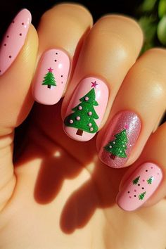 Santa’s hat in pink so bright, Nails that shine with Christmas light. Soft and sweet, a lovely hue, Holiday spirit in pink’s true view. Kids Holiday Nails, Kids Xmas Nails, Olives Nails, Kids Gel Nails Ideas, Kids Christmas Nail Designs, Christmas Nails Kids, Bright Christmas Nails, Christmas Nails For Kids, Kids Christmas Nails