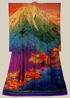 Kimono created by Japanese artist Itchiku Kubota Look Kimono, Modern Kimono, Ancient Paintings, Japanese Textiles, Art Japonais, Mount Fuji