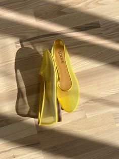 Yellow Soft Mesh Flats With Almond Closed Toe and Genuine - Etsy Ukraine Yellow Shoes Outfit, Mesh Flats, Yellow Soft, Quoi Porter, Stunning Shoes, Yellow Shoes, Mesh Shoes, Crazy Shoes, Dream Shoes