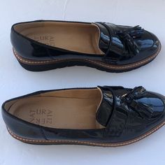 Nwt Naturalizer Leather Upper Women’s Black Loafers Size 7m Black Loafers, Naturalizer Shoes, Cute Shoes, Flat Shoes Women, Loafer Flats, Leather Upper, Loafers, Size 7, Women Shoes