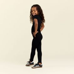 The leggings your kiddo will want to live in! The Toddler Slinky Rib Legging is made of a ribbed fabric with comfort (and stretch!) in mind. Want to complete the look? Pair with the Toddler Slinky Rib Tee for an effortless but adorable matching set! Pyjama Trend, Boxy Tee, Ribbed Leggings, Lounge Shorts, Military Discounts, Ribbed Fabric, New Girl, Black Leggings, Matching Sets