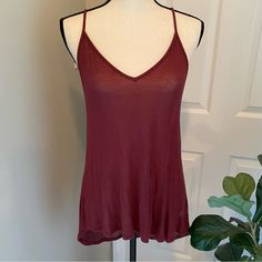 Super Soft, Modern And Oversized, Urban Outfitter’s Own Silence + Noise Collection. Cut In An Oversized, Slinky, Swing Silhouette. Deep V-Neckline. Spaghetti Straps. Great Condition. Never Worn. (No Interior Garment Size Label) Soft Modern, Size Label, Passion For Fashion, Spaghetti Strap, Urban Outfitters, Spaghetti, Tank Top, Womens Tops, Tank Tops