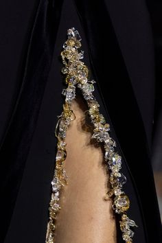 Celia Kritharioti Fall 2023 Couture Fashion Show | Vogue Embroidery On Velvet Fabric, Embroidery On Velvet, Velvet Pakistani Dress, Fall 2023 Couture, 2023 Couture, Fashion Show Dresses, Beads Pattern, Pajama Fashion