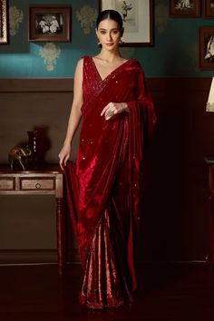 Shop for Priyanka Jain Red Velvet Pre-draped Saree With Blouse for Women Online at Aza Fashions Glitter Saree, Red Velvet Blouse, Saree Gowns, Velvet Saree, Draped Saree, Potli Bag, Saree Gown, Outfits Woman, Drape Saree