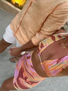 #relationshipfixescommunication 🥰 Spain Couple Aesthetic, St Tropez Aesthetic Outfit, Couples Holiday Aesthetic, Couple Europe Aesthetic, Bali Couple Aesthetic, Couples Holiday Outfits, Spanish Holiday Aesthetic, Ibiza Aesthetic Outfits, Couple Holiday Pictures