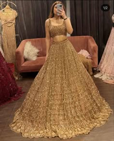 Golden Engagement Lehenga, Golden Lengha Bridal Lehenga, Golden Lehnga Design, Golden Lehenga Bridesmaid, Golden Lehenga Brides Receptions, Roka Dresses For Bride, Golden Lehenga Color Combos, Golden Lehnga Bride, Golden Lehenga Simple