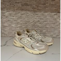 Men's New Balance Running Shoe Sneaker 530eu Mr530aa Beige Men's Eu 41.5 Us 8 New W/ Out Box-Insole Marked To Prevent Return To Retail Store Material : Synthetic Leather, Polyester 100% Mpn : Mr530aa Color : Beige Width : D Features: Sneaker Size: Mens 8 Condition: New Without Box Insole Marked To Prevent Return To Retail Store Cream Color Shoes Men, Beige Sneakers With Vented Sides For Streetwear, Beige Lace-up Sneakers With Vented Sides, Beige Sneakers With Air Cushioning For Light Sports, Beige Walking Sneakers With Cushioned Footbed, Sporty Beige Sneakers For Walking, Beige Round Toe Running Shoes For Light Sports, Beige Sneakers With Vibram Sole For Walking, Beige Walking Sneakers With Vibram Sole