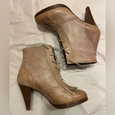 J.Crew Western Style Lace Up Cone Heeled Ankle Boots, Natural / Taupe Color, Fringe In Front, Distressed Leather, Genuine Leather Upper And Lining, Made In Italy. Like New, Tried On A Few Times But Never Worn Outside. Please Note There Is A Small Scratch Towards Bottom Of Left Heel. See Photos And Zoom In For Details And Condition. I Don’t Have The Original Box But Can Pack Them In A Different Box If You Like. Feel Free To Reach Out If You Have Any Questions. Durable Lace-up Boots For Spring Workwear, Spring Workwear Lace-up Boots With Reinforced Heel, Beige High Heel Lace-up Boots For Fall, Fall Brogue Heels, Spring Workwear High Heel Lace-up Boots, High Heel Lace-up Boots For Spring Workwear, Spring High Heel Lace-up Work Boots, Ankle-high Lace-up Boots For Spring Workwear, Brown High Ankle Heels For Work