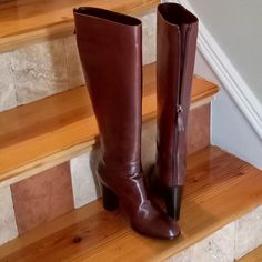 Beautiful Marc Jacobs Leather boots.  Excellent condition..like new  boots.,  If you like ellegance and sensuality...here is the answer . Formal Brown Knee-high Boots With Reinforced Heel, Formal Brown Knee-high Boots With Almond Toe, Chic Brown Knee-high Boots For Formal Occasions, Brown Almond Toe Knee-high Boots For Formal Occasions, Formal Brown Almond Toe Knee-high Boots, Brown Knee-high Formal Boots, Elegant Brown Knee-high Boots For Evening, Elegant Brown Almond Toe Boots, Elegant Brown Heeled Boots For Office