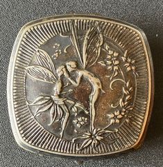 Vtg 1920's Djer-Kiss Kerkoff Kissing Fairies Powder Mirror Compact Art Nouveau | eBay Djer Kiss, Compact Art, Compact Mirror Vintage, 1920 Art, 1920 Art Deco, Maxfield Parrish, Mirror Compact, Half Dolls, 1920s Art