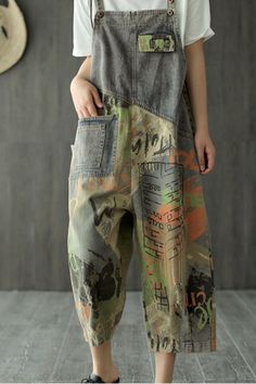 [xlmodel]-[photo]-[0000]Brand Name: linenlooks,PatternType:Print,Material:Polyester,Style:vintage,Decoration:Pockets,Fit Type:LOOSE,Length:Ankle-Length Pants,Type:JumpsuitsOne Size: length 120-123cm,hip 122cm.Notes:Error within 3cm due to manual measurement(Unit: cm, 1 inch = 2.54 cm, 1 cm = 0.39 inch) Jumpsuit Outfit Casual Summer, Cool Style Outfits, Jumpsuit Outfit Casual, Jumpsuits Summer, Summer Jumpsuit Casual, Jumpsuits Casual, Denim Jumpsuits, Hot Clothes, Embellished Clothing