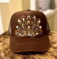 Feather Trucker hat in YOUTH. Handmade feather crest by Cowhide Rustic. Rodeo, cowgirl, horse girl, farm girl Cowgirl Horse, Rodeo Cowgirl, Cowgirl Rodeo, Ball Caps, Farm Girl, Leather Projects, Horse Girl, Ball Cap, Trucker Cap