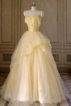 Lila Party, Dresses Yellow, Long Party Dress, Prom Dresses Yellow, Prom Dress Inspiration, Pretty Prom Dresses, Fairytale Dress, Dress Yellow, Tulle Prom Dress