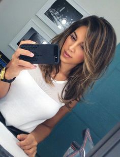 Hair Medium Length Straight Hair, Rambut Brunette, Hair For Women, Short Hairstyle, Long Layered Hair, Hair Envy, Medium Length Hair Cuts, Great Hair, Hair Dos