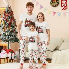 DAKIMOE Family Christmas Pajamas Matching Sets Xmas Pjs Family Matching Sets Short Sleeve Tee And Bottom Loungewear Festive Holiday Nightwear Jammies Sleepwear For Couples Adult Women Men Kids Size: 3-4Y.  Color: Multicolor.  Gender: unisex. Pjs Family, Christmas Pajama Shorts, Christmas Pajamas Matching, Xmas Couple, Pajamas Matching, Xmas Pjs, Mens Pajamas Set, Family Christmas Pajamas, Kids Outfits Girls