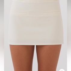 Brand New With Tags Chic Fitted Skort For Day Out, Elegant Stretch Skort For Day Out, Elegant Mini Tennis Skirt For Summer, Elegant Solid Summer Skort, Elegant Short Summer Tennis Skirt, Elegant Solid Skort For Summer, Elegant Short Tennis Skirt For Summer, Chic Fitted Tennis Skirt For Spring, Elegant Mini Tennis Skirt For Spring