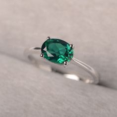 ◆ A oval cut fancy lab emerald engagement ring, handcrafted with 925 sterling sliver. It is suitable for engagement occasion/daily wear. ◆ Production Description: Main stone Type: Lab Grown Emerald Main Stone Shape: Oval Cut Main Stone Size: 6*8mm Side Stone: NONE Metal: 925 Sterling silver - Other options available in the drop down menu ◆ Customization: √Free for Add Engraving √Other Metal Type Available √Other Gemstones & Shapes Available √Personalization Requests Available ◆ Packaging: To Silver Oval Emerald Ring For Proposal, Oval Silver Emerald Ring For Proposal, Oval Green Emerald Ring For Proposal, Oval Green Emerald Proposal Ring, Oval Emerald Ring For Proposal, May Birthstone, Esmeralda Ring, Vintage Emerald Ring, Birthstone Promise Rings, Smaragd Ring