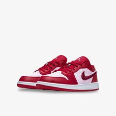 Brand: Air Jordan Model: Air Jordan 1 Low SE (GS) Nickname: 'Red Quilt'Colorway: Gym Red / Dark BeetrootSKU: DB3621-600Release Date: 12/02/2020 Air Jordan 1 Lows Red, Air Jordan 1 Low Red Black, Air Jordan 1 Low Red Women, Jordan Air 1 Red, Air Jordan 1 Low Gym Red, Sneakers For Kids, Red Jordans, Jordan Model, Red Quilts