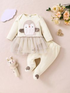 2pcs Baby Girls Cute Penguin Print Long Sleeve Romper And Pants Set, Comfortable Pajamas White     Animal,Cartoon Baby Pajama Set Medium Stretch  Baby Girls Clothing, size features are:Bust: ,Length: ,Sleeve Length: Big Hair Bands, Los Angeles Shirt, Comfortable Pajamas, Cute Penguin, Mesh T Shirt, Estilo Preppy, Baby Pajamas, Animal Cartoon, Pink Leopard Print