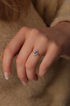 "14k & 18k Gold Purple Sapphire Diamond Ring / Handmade Purple Sapphire Ring / Gold Minimalist Ring Available in Gold, Rose Gold, White Gold ❥ ITEM DETAILS ---> Gold Color of Choice : Yellow Gold, Rose Gold, White Gold ---> Material : 14k ( 585 ) or 18k ( 750 ) Real Gold. It is Not Gold Filled or Gold Plated ---> Made to order ---> Band Thickness : 1.40 mm ---> Band Width : 1.60 mm ---> Purple Sapphire Size: 7x5MM ---> Clarity : H color VS/SI ---> Diamond Cut: Round - Sapphire Ring Gold, خواتم خطوبة, Gold Minimalist Ring, Purple Sapphire Ring, Gold Sapphire Ring, Silver Diamond Ring, Purple Sapphire, Rose Gold White, Aquamarine Jewelry