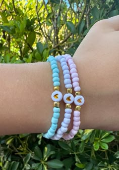 Set of 3 heart bracelets made with love. Bracelet Ideas Beads, Heart Bracelets, Bracelets Ideas, Beads Ideas, Flat Bread, Easy Diy Jewelry, Handmade Jewelry Tutorials, Bracelets Diy, Clay Bead