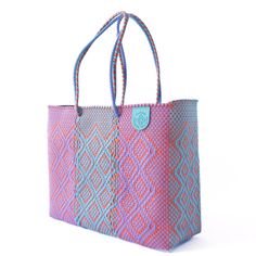 The Super Tote is the perfect size and style to carry everything you may need for a beach vacation including your towel, go-to book, sunnies, snacks, and as many sunscreens as you want. Handwoven by artisans in Mexico using 100% recycled plastic our super totes are our signature bag thanks to their versatility & style. This super flexible, water-resistant woven bag is designed to fit all your beach-day essentials with a spacious interior and comfortable handles for toting anywhere. Made using et Perfect Beach Bag, Beach Adventure, Super Flexible, Waterproof Bags, Gorgeous Bags, Woven Bag, Mini Crossbody, Perfect Bag, Black Mini