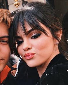 Rare Bangs Hairstyle, Selena Gomez Haircut Bangs, Selena With Bangs, Selena Gomez Bangs Fringes, Celebs With Bangs, Selena Gomez With Bangs, Selena Gomez Hair Bangs, Selena Gomez Curtain Bangs, Selena Gomez Hair Short