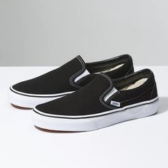 APLAZE | Vans Classic Slip-On Black VN000EYEBLK Stefan Janoski, Toe Post Sandals, Vans Slip On, Womens Shoes High Heels, Sneakers Outfit, Classic Shoes, Shoes With Jeans, Vans Classic, Black Slip Ons