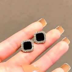 Brand New! Gorgeous Classic Black & Crystal Rhinestone Square Stud Earrings Perfect For Your Upcoming Holiday Event Or Party. These Earrings Are Absolutely Beautiful And Completely Understated! Ask Me How To Get $4.99 Shipping Every Fri! Stud Earrings Jewelry Jewels Black Gold Dome Round Circle Cylinder Circular Special New Year's Eve Party Event Dance Holiday Christmas Genuine Prom Gift Present Geometric Classic Classy Minimalist Statement Understated Showstopping Wardrobe Outfit Attire Accesso Classy Minimalist, Hello Kitty Earrings, Mickey Mouse Necklace, Dream Bracelet, Beaded Chandelier Earrings, Prom Gift, Engraved Earrings, Gold Chandelier Earrings, Square Stud Earrings