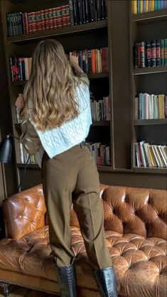 Estilo Ivy League, Stile Blair Waldorf, Adrette Outfits, Estilo Ivy, Drømme Liv, Elegantes Outfit Frau, Outfit Photos, Hairstyle Bun, Fest Outfits