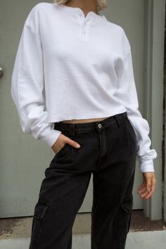 Tops Brandy Melville, Cropped Long Sleeve, Thermal Top, Henley Top, Brandy Melville Tops, Long Sleeve Knit Tops, Button Detail, Aesthetic Fashion, Cotton Tops