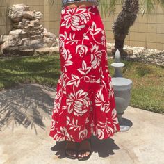 Color: Red/White Waist: 24 Length: 35 Y2k/Hawaiian Hawaiian Skirt, Skirts Vintage, Vintage Skirts, Vintage Skirt, Vintage Ladies, Red White, Red And White, Womens Skirt, Skirt