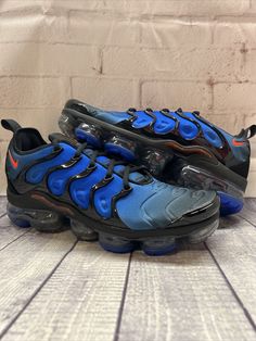 Nike Air vapormax Plus ‘Knicks’ Blue Orange Shoes DO6679-001 Mens Size 13 Condition is New with Box. Shipped with USPS Priority Mail. BRAND NEW, 100% Authentic. These are some awesome shoes. You will ABSOLUTELY LOVE these shoes! Ny Knicks, Air Vapormax Plus, Nike Air Vapormax Plus, Awesome Shoes, Orange Shoes, Air Vapormax, Nike Air Vapormax, Mens Casual Shoes, Nice Shoes