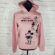 H&M Disney Youth 14 Years + Size 20 Light Pink Mickey Mouse Hoodie. This Hoodie Is Brand New With Tags. Size: 20 (14 Years +) Dimensions: Length: 23-3/4" Pit To Pit: 19-1/2" Sleeve: 23-3/4" Q2 Batman Hoodie, Mickey Mouse Hoodie, H&m Hoodie, Sequined Sweatshirt, H&m Shirts, Collared Sweatshirt, Toddler Hoodie, Boys Hoodies, Girl Sweatshirts