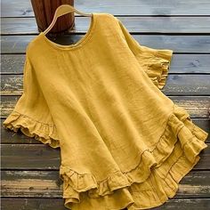 Beautiful Yellow Boho Flowy Top With Ruffled Sleeves. Perfect With Skinny Or Wide Leg Jeans And Sandals Size 1x Pit To Pit 22” Length 30” Casual Confortable, Ruffle Hem Blouse, Plus Size Chic, Ruffle Linen, Casual Short Sleeve Dress, Simple Blouse, Ruffle Hem Dress, Loose Blouse, Linen Top