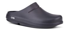 Women's OOcloog Clog - Black – OOFOS Sporty Black Fade-resistant Clogs, Functional Clogs With Arch Support For Outdoor Activities, Waterproof Functional Clogs For Sports, Black Waterproof Functional Clogs, Functional Waterproof Black Clogs, Functional Black Waterproof Clogs, Casual Black Clogs With Arch Support, Comfortable Black Clogs For Outdoor Activities, Comfortable Ergonomic Black Clogs