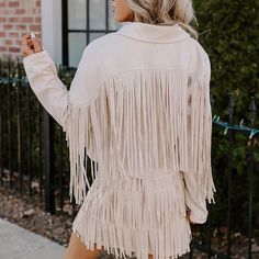 New Boutique Brand S 4-6 M 8-10 L 12-14 Xl 16-18 Oversized Fit Winter Long Sleeve Outerwear With Tassels, Winter Outerwear With Tassels And Long Sleeves, Fringe Long Sleeve Outerwear For Winter, Fitted Fall Outerwear With Tassels, Beige Tasseled Outerwear For Spring, Beige Tasseled Spring Outerwear, White Long Sleeve Outerwear With Tassels, Beige Long Sleeve Outerwear With Fringe, Fitted Spring Outerwear With Tassels