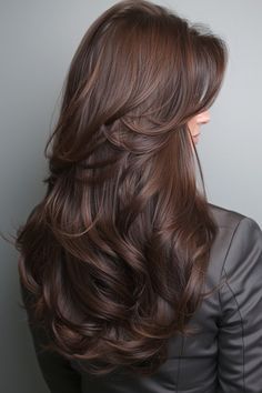 Dark Brown Hair Colors Ideas, Hair Dye Ideas For Brunettes Highlights, Brunette Hair Colour Ideas, Dark Hair Inspo Color, Hair Color Brown Chocolate, Bronze Brown Hair Color, Cocoa Hair Colour, Best Hair Color For Brunettes, Brown Hair No Bleach