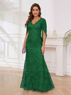 #color_Emerald Green Formal V-neck Lace Dress, Elegant Green V-neck Mother Of The Bride Dress, V-neck Evening Dress With Lace Sleeves For Wedding, V-neck Wedding Evening Dress With Lace Sleeves, Green V-neck Bridesmaid Dress, Green V-neck Evening Dress, Lace V-neck Dress For Mother Of The Bride, V-neck Evening Dress With Lace Trim For Party, Evening Lace Dress With V-neck And Lace Sleeves