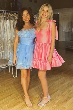 Modsele this short dress features a strapless neckline, banded waist and ruffle tiered skirt.#hoco2023#homecomingdresses#formaldresses#homecoming#schooleventdress#holidaydress#graduationdress#cocktaildress