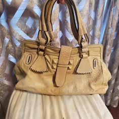 This Chloe Elvire Bag Leather Shows Minor Wear And Discoloration On The Handle, Front Side And Bottom. But The Leather Is Still In Very Good Condition. Beige Bags With Brass Hardware For Daily Use, Daily Beige Bags With Brass Hardware, Beige Satchel Bag With Brass Hardware, Metal Hardware Satchel Tote For Errands, Chic Satchel With Brass Hardware And Double Handle, Beige Tote Satchel With Metal Hardware, Beige Shoulder Bag With Brass Hardware, Shopping Satchel Tote With Brass Hardware, Tote Satchel With Brass Hardware For Shopping